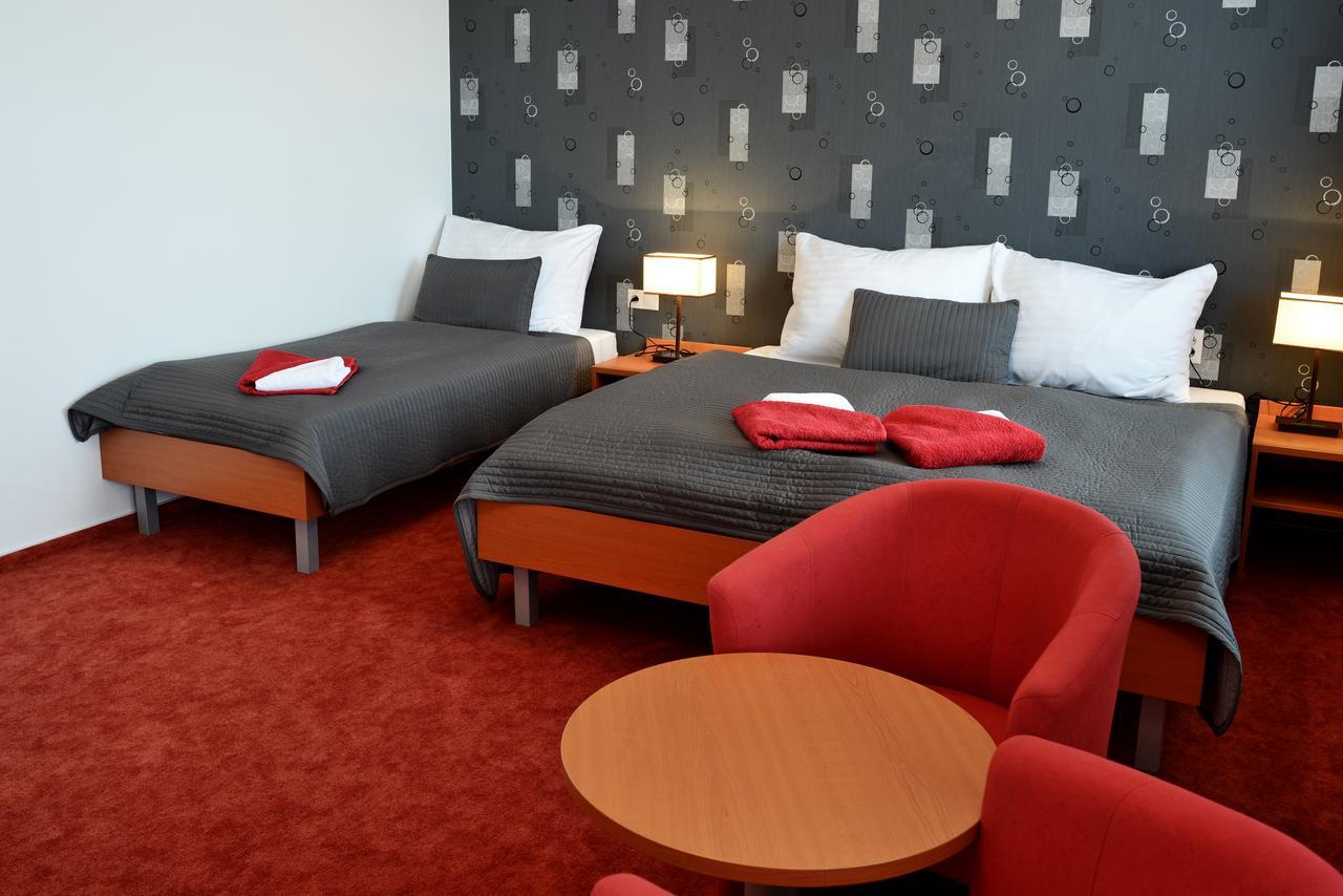 Hotel Limba Ctt Tvrdosin Esterno foto